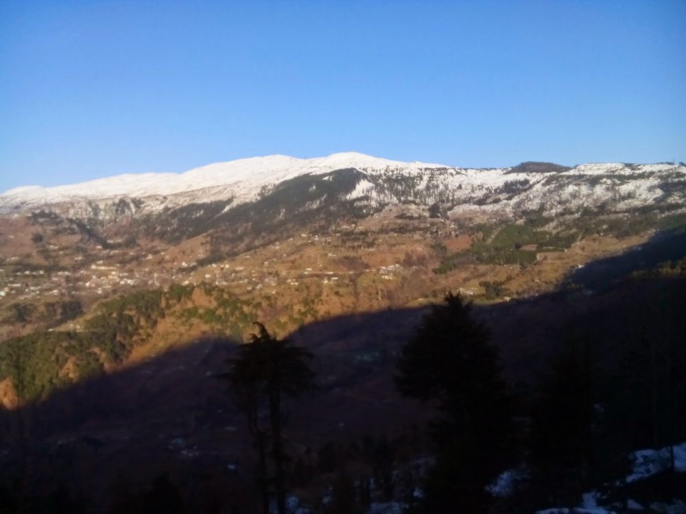 White snow in the mountain