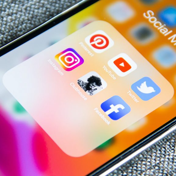 How to find social media accounts by username